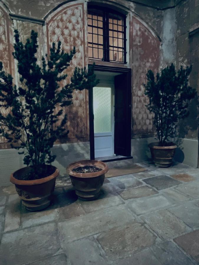 Apartment In 3 Minutes From Duomo Ingresso Via Dei Piatti Milano Dış mekan fotoğraf